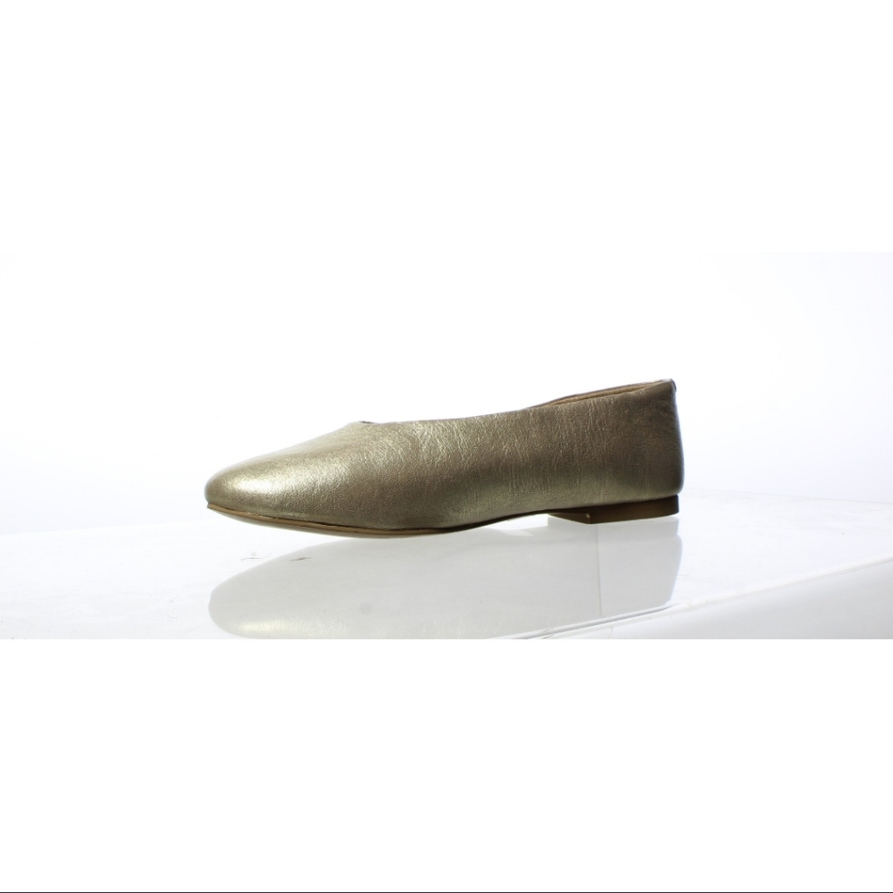 Seychelles Gold Flats Size 7.5 NWT